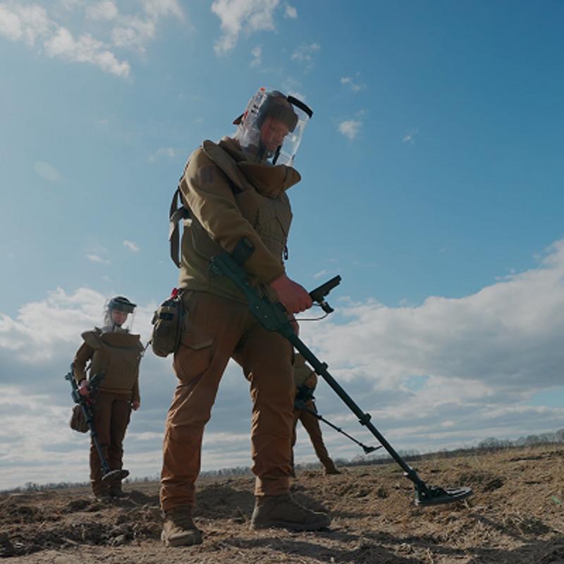 Step by step: Fundraiser for demining